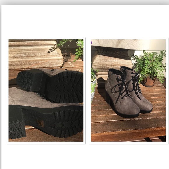 Soda(Nevitt) vegan suede chunky heels ankle boots (NWOT) - Picture 4 of 6